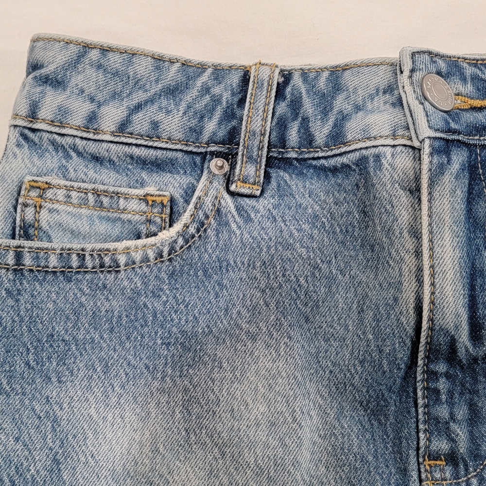 Pacific Sunwear Light Blue Denim Mini Skirt - Picture 2 of 6